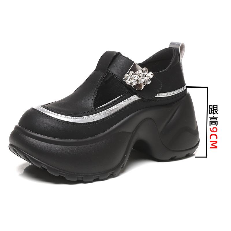 Velcro little white shoes summer 2025 new sandals women s thick sole heightening hollow comfortable soft sole casual shoes 40
Velcro little white shoes summer 2025 new sandals women s thick sole heightening hollow comfortable soft sole casual shoes 40