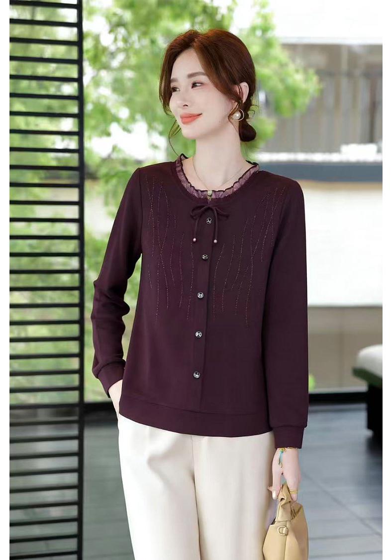 Chic Lace Slimming Long-Sleeve T-Shirt for Mature Women 3XL (120-135 jin)
Chic Lace Slimming Long-Sleeve T-Shirt for Mature Women 3XL (120-135 jin)