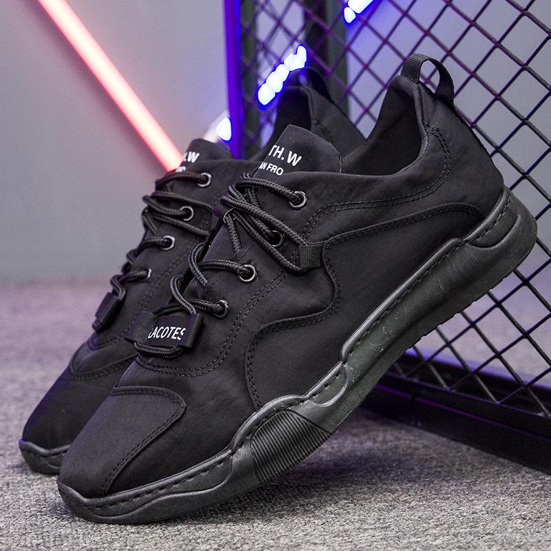 2024 новая обувь кэжуал из ледяного шелка, весна и лето, мужская обувь, легкая, дышащая, на шнуровке, низкая, модная, универсальная, трендовая обувь для мужчин 39 чёрный