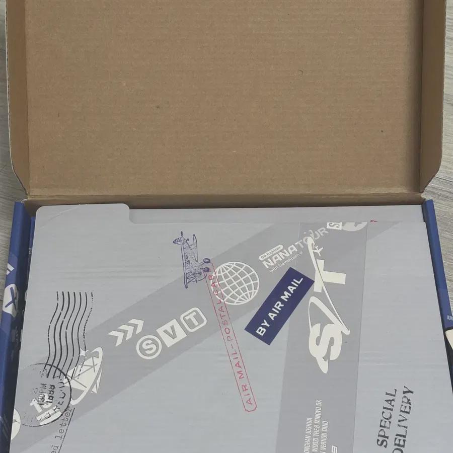 Seventeen Пакет моментов Nana Tour с предзаказным бонусом VOD
Seventeen Пакет моментов Nana Tour с предзаказным бонусом VOD