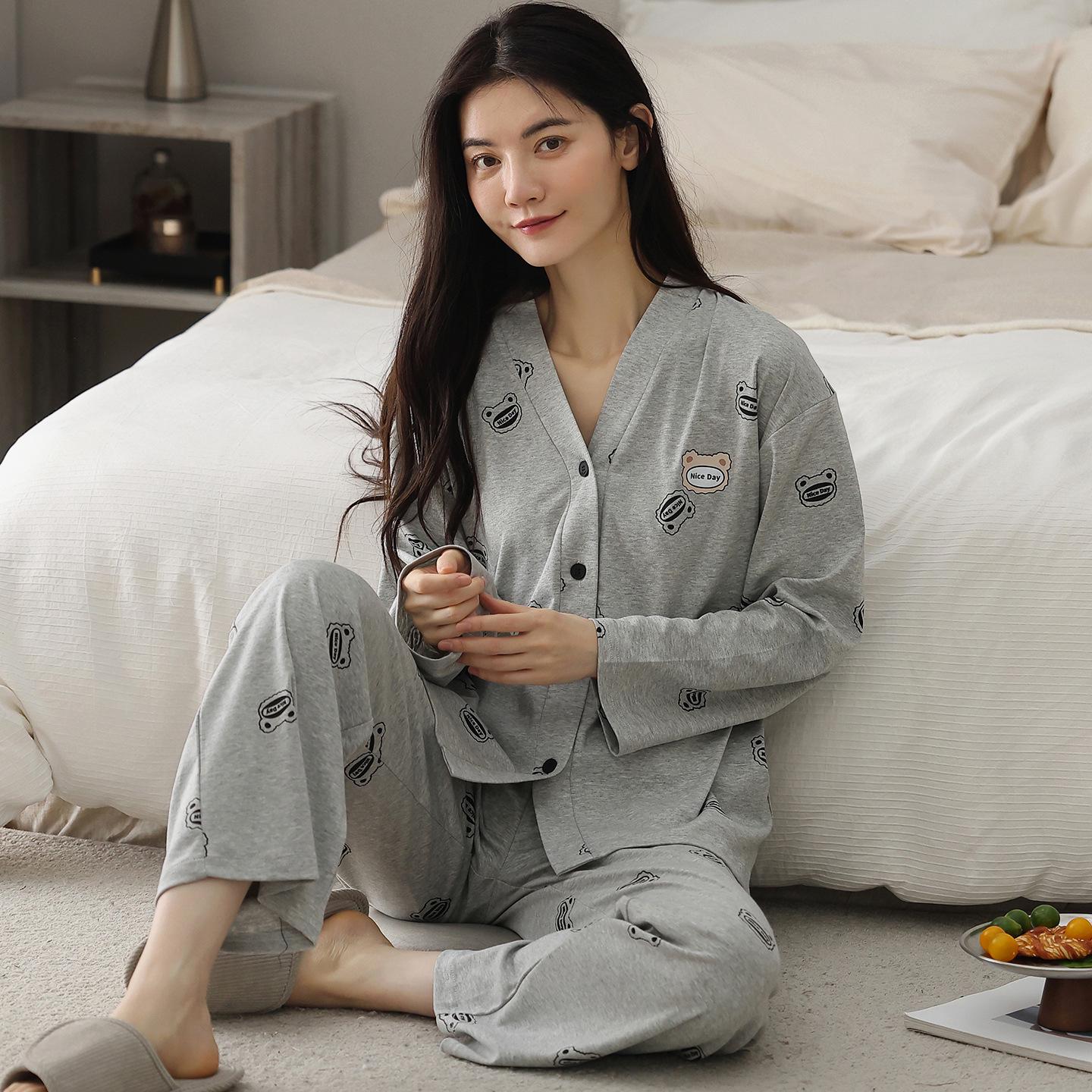 Женский пижамный комплект из хлопка с длинным рукавом на 2025 год - Сладкий, милый и идеально подходит для весны и осени для дома или повседневной носки. Large
Женский пижамный комплект из хлопка с длинным рукавом на 2025 год - Сладкий, милый и идеально подходит для весны и осени для дома или повседневной носки. Large