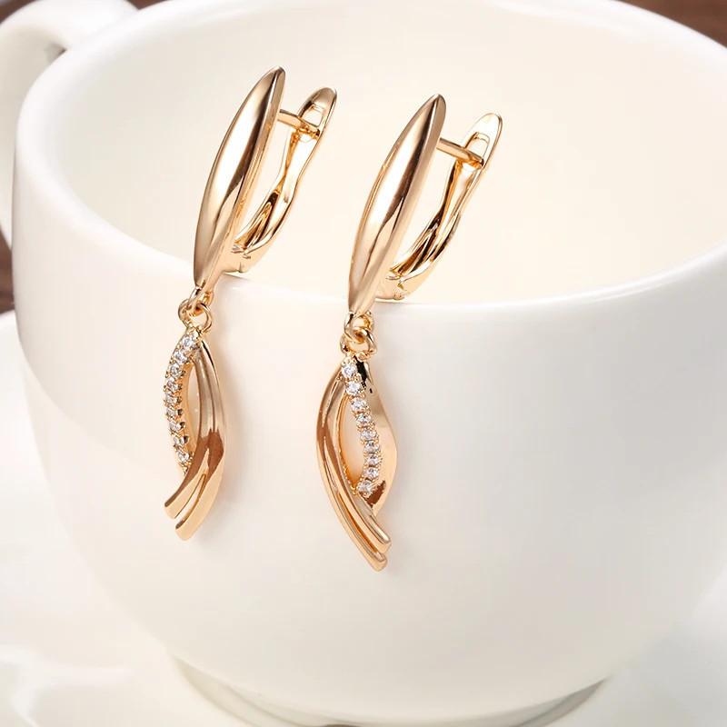 1 пара серег-капель золотого цвета с гиперболическим крестом, однорядные, с кубическим цирконием, модные ювелирные изделия, женские серьги
1 пара серег-капель золотого цвета с гиперболическим крестом, однорядные, с кубическим цирконием, модные ювелирные изделия, женские серьги