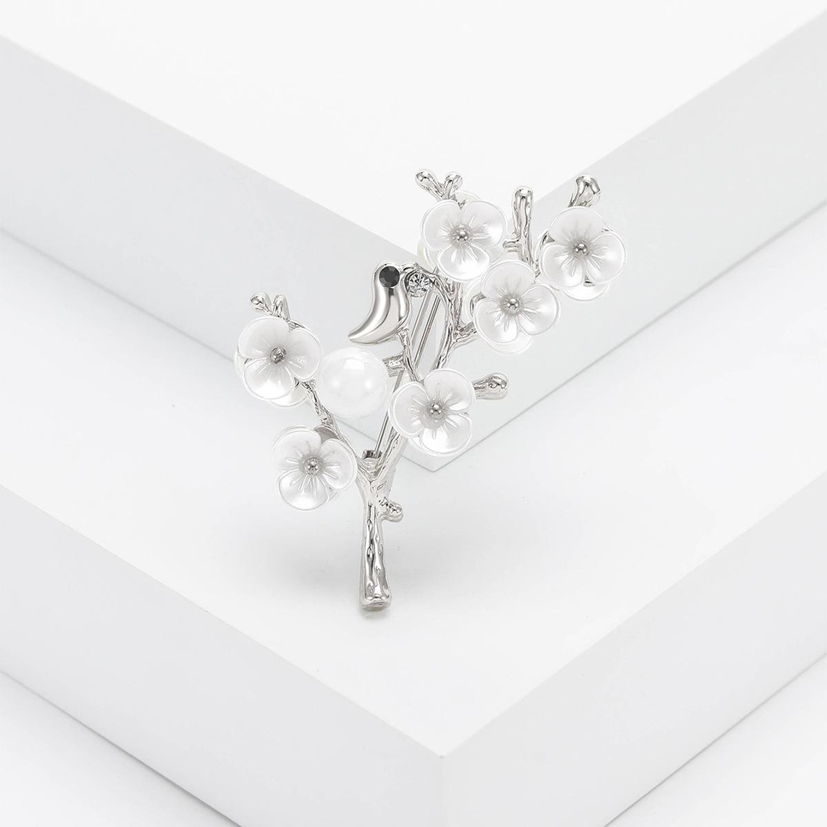 Креативная брошь в виде веток цветущей сливы в виде птицы, модный темпераментный костюм, пальто, булавка, аксессуары
Креативная брошь в виде веток цветущей сливы в виде птицы, модный темпераментный костюм, пальто, булавка, аксессуары