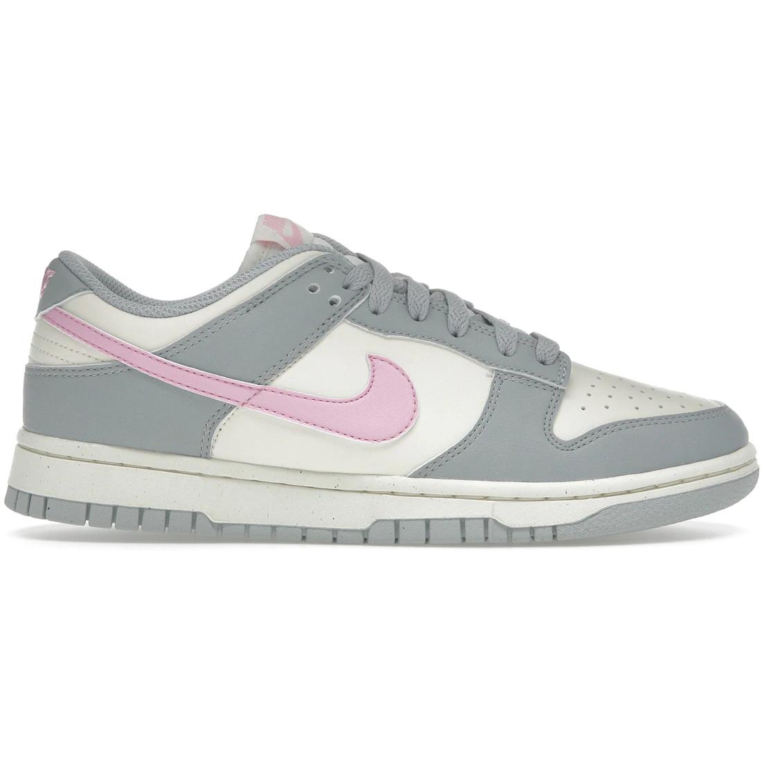 Кроссовки Nike Dunk Low Next Nature Светло-серый Дымчатый Розовый Рассвет (Женский)(DD1873-002) 36
Кроссовки Nike Dunk Low Next Nature Светло-серый Дымчатый Розовый Рассвет (Женский)(DD1873-002) 36