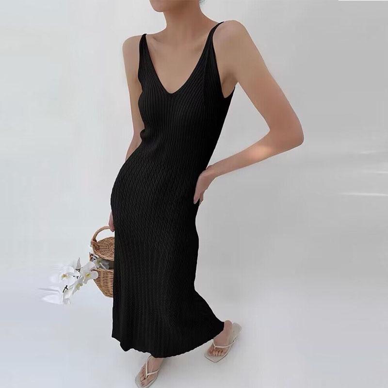 Французское трикотажное платье-бодикон с V-образным вырезом - Летнее макси-платье, стройнящее фигуру Small чёрный
Французское трикотажное платье-бодикон с V-образным вырезом - Летнее макси-платье, стройнящее фигуру Small чёрный