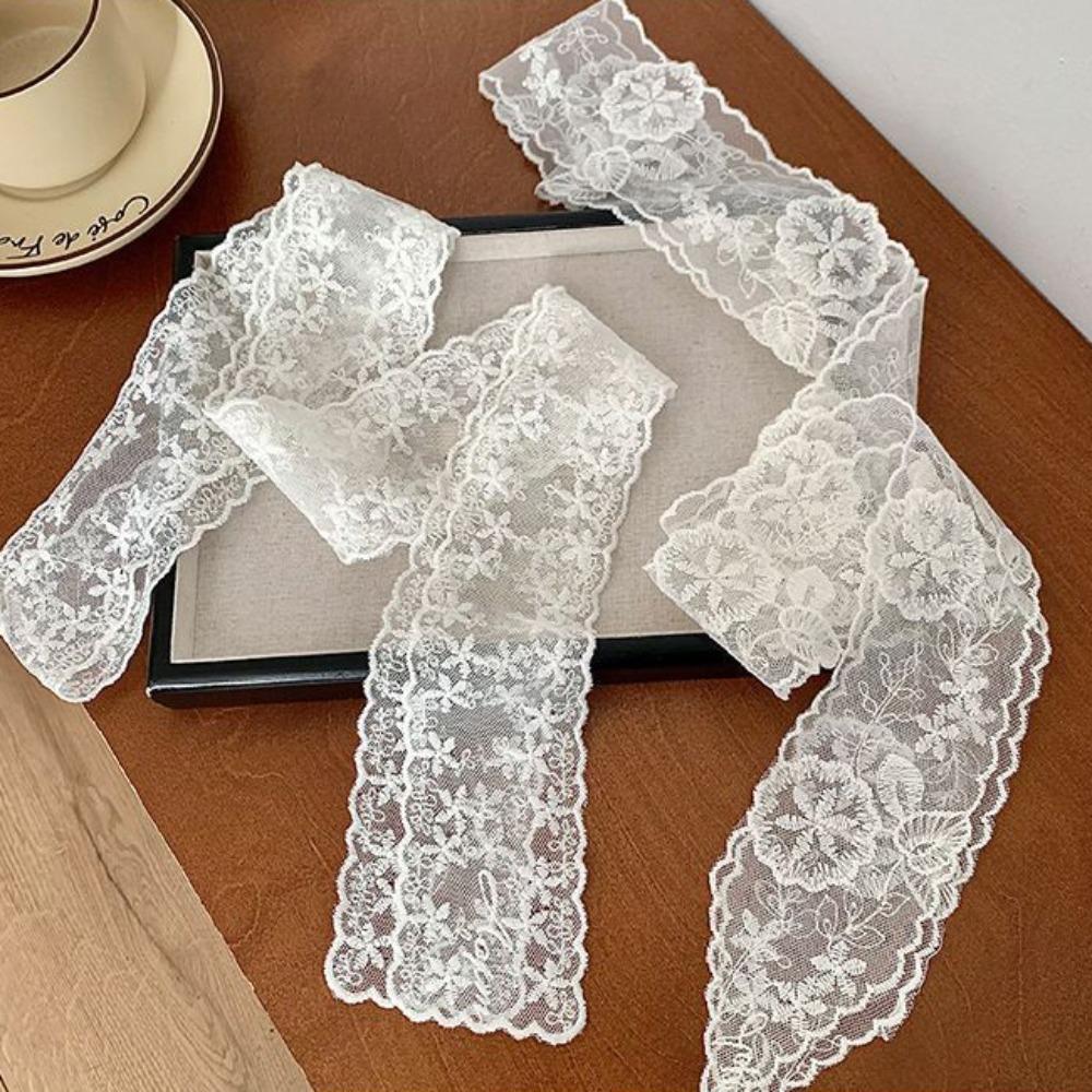 Retro Lace Thin Scarf Coconut Tree Embroidered Scarf Fashion Scarf Headband Beach Star-White
Retro Lace Thin Scarf Coconut Tree Embroidered Scarf Fashion Scarf Headband Beach Star-White