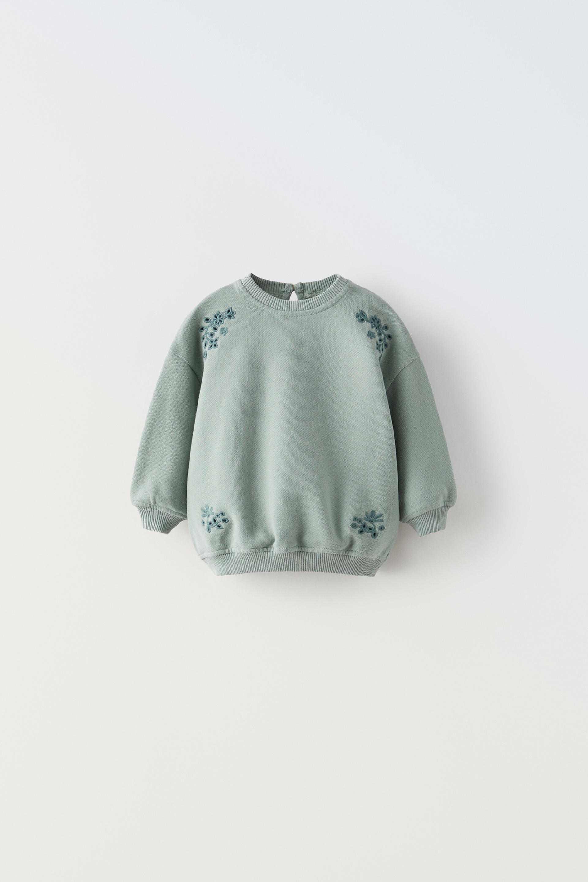 СВИТШОТ С ВЫШИВКОЙ
СВИТШОТ С ВЫШИВКОЙ