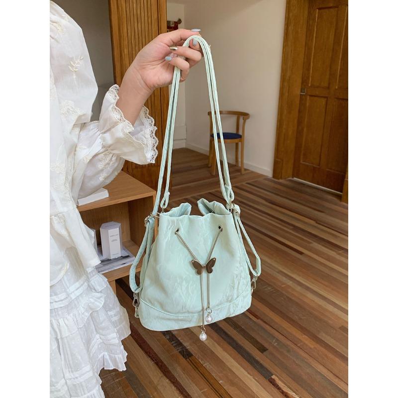 Рюкзак Mint Mambo Green, женская новая модная корейская сумка-ведро, универсальная сумка Ins на одно плечо
Рюкзак Mint Mambo Green, женская новая модная корейская сумка-ведро, универсальная сумка Ins на одно плечо