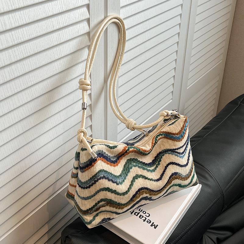 Ethnic Style Striped Crossbody Bag Slack Feeling Commuter Crossbody Bucket Bag Broadband Single Shoulder Knitted Armpit Bag Women
Ethnic Style Striped Crossbody Bag Slack Feeling Commuter Crossbody Bucket Bag Broadband Single Shoulder Knitted Armpit Bag Women