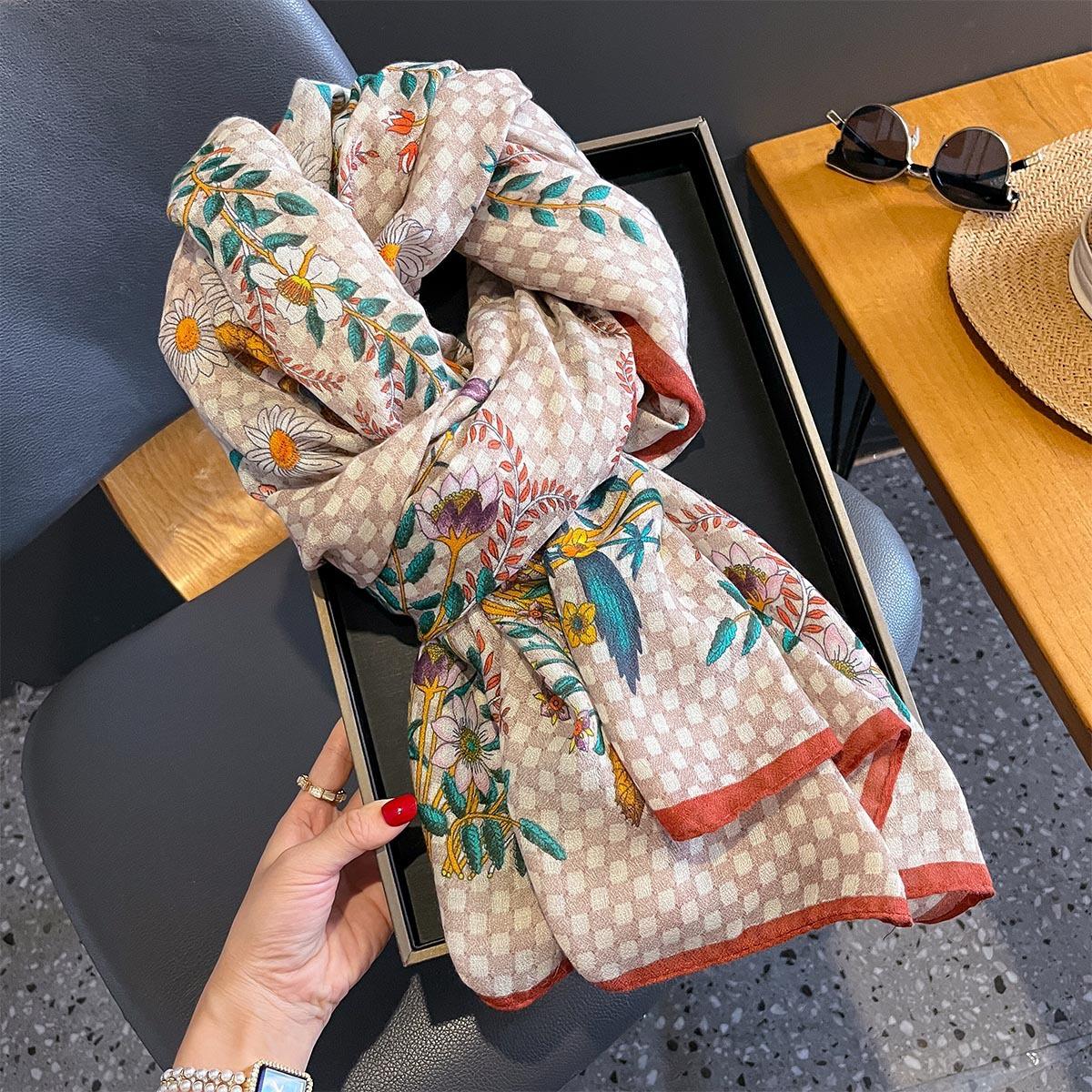 New Spring Summer Warm Scarf For Women Fashion Print Shawl Sun Protection Wrap Pashmina Foulards Foulard Bufandas Poncho 90x180cm
New Spring Summer Warm Scarf For Women Fashion Print Shawl Sun Protection Wrap Pashmina Foulards Foulard Bufandas Poncho 90x180cm