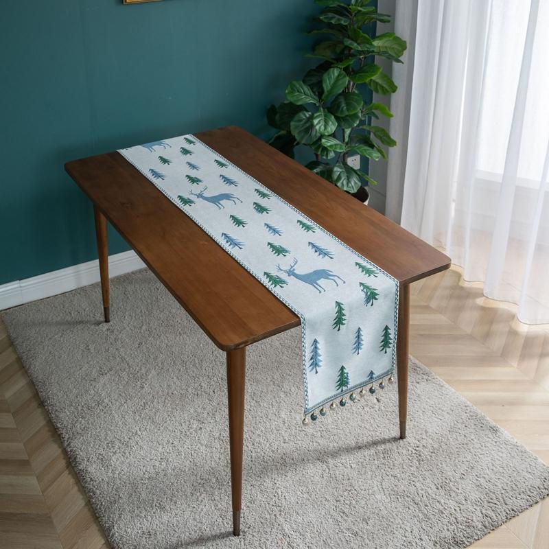 Small Fish Christmas Color Jacquard Table Flag Table Fabric Home Party Fringe Table Runner Festive Atmosphere Decoration 35 x140cm
Small Fish Christmas Color Jacquard Table Flag Table Fabric Home Party Fringe Table Runner Festive Atmosphere Decoration 35 x140cm