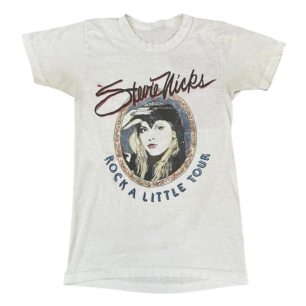 Vintage Stevie Nicks 1986 Rock A Little Tour 80s Band Rock Unisex T-Shirt M
Vintage Stevie Nicks 1986 Rock A Little Tour 80s Band Rock Unisex T-Shirt M