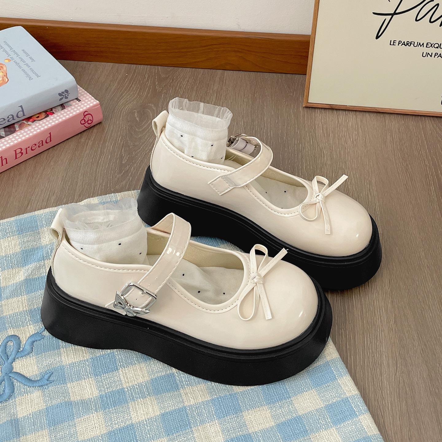 Black French round head shallow mouth platform single shoes women s summer 2025 new models with skirts to increase the height of soft soles Mary Jan 40 бежевый
Black French round head shallow mouth platform single shoes women s summer 2025 new models with skirts to increase the height of soft soles Mary Jan 40 бежевый