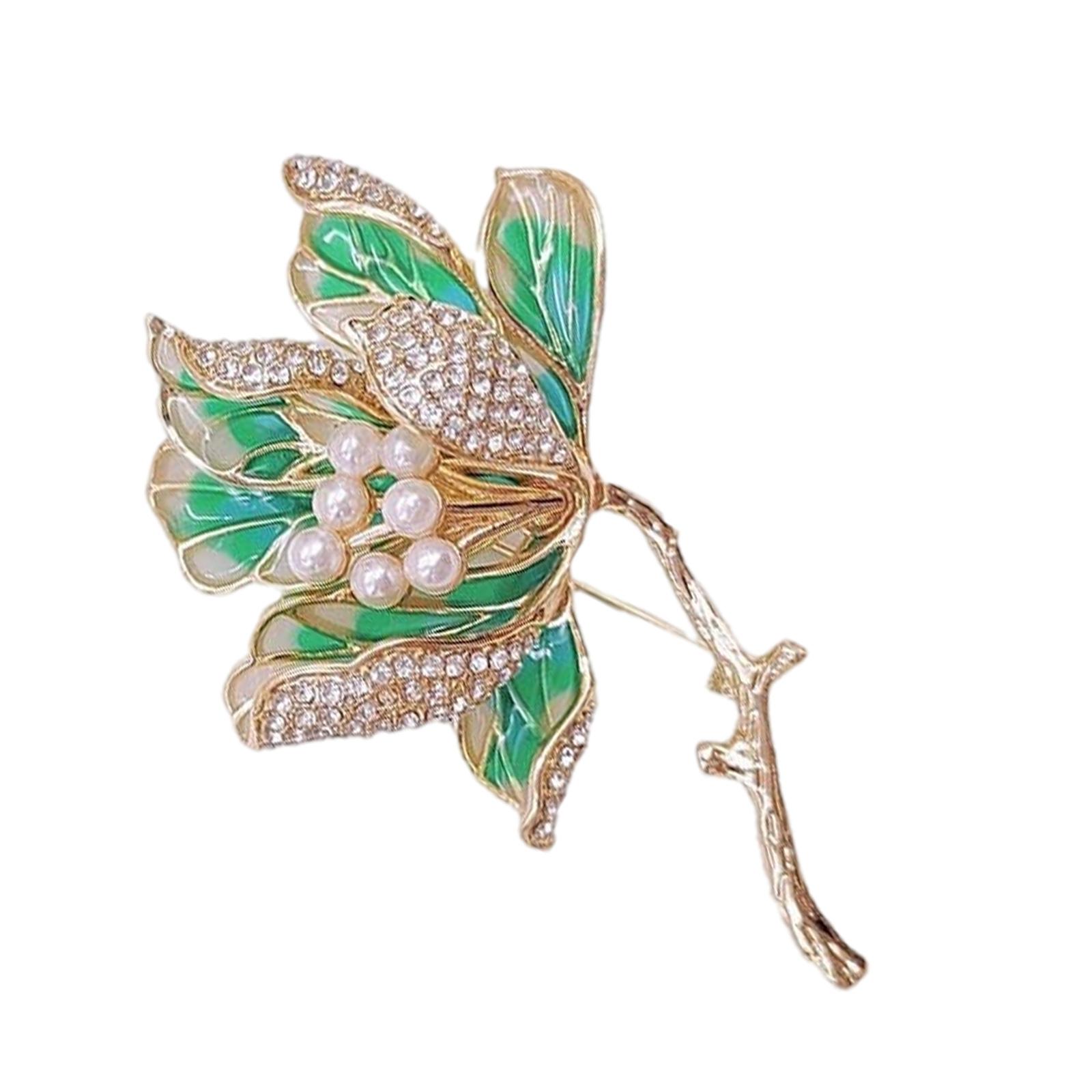 Elegant Crabapple Flower Brooch Pin for Women with Enamel and Alloy Embellishments Jewelry Accessory for Banquet or Party зелёный
Elegant Crabapple Flower Brooch Pin for Women with Enamel and Alloy Embellishments Jewelry Accessory for Banquet or Party зелёный