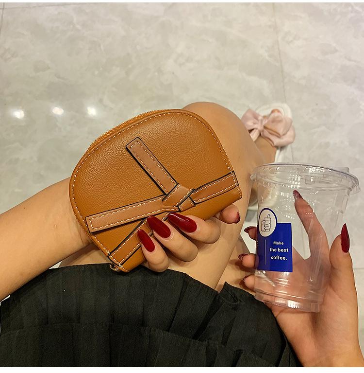 Ретро текстура коротка карткова кишеня проста та універсальна кишеня для дрібниці карткова кишеня жіноча сумка коричневий
Ретро текстура коротка карткова кишеня проста та універсальна кишеня для дрібниці карткова кишеня жіноча сумка коричневий