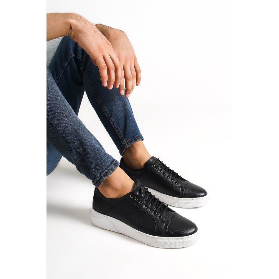 Мужская повседневная обувь из натуральной кожи
Мужская повседневная обувь из натуральной кожи