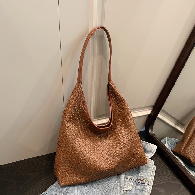 Большая вместительная женская сумка из мягкой кожи, простая сумка через плечо на одно плечо
Большая вместительная женская сумка из мягкой кожи, простая сумка через плечо на одно плечо