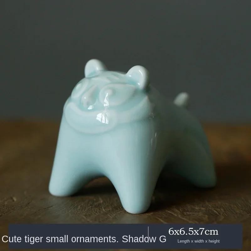 Blue Glaze Cute Tiger Tea Ornaments Tiger Decoration Ceramic Misty Blue Tea Set Accessories Decoration Tea Pet
Blue Glaze Cute Tiger Tea Ornaments Tiger Decoration Ceramic Misty Blue Tea Set Accessories Decoration Tea Pet