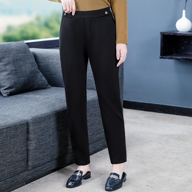 Plus Size Fleece-Lined Mid-Waist Casual Slimming Suit Pants for Autumn & Winter - Versatile Women s Clothing for Middle-Aged Moms 6XL (220-240 Jin)
Plus Size Fleece-Lined Mid-Waist Casual Slimming Suit Pants for Autumn & Winter - Versatile Women s Clothing for Middle-Aged Moms 6XL (220-240 Jin)