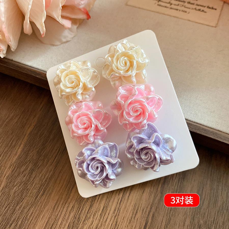 Silver needle resin flower stud earrings six-piece holiday wind sweet small fresh earrings niche high-end earrings
Silver needle resin flower stud earrings six-piece holiday wind sweet small fresh earrings niche high-end earrings
