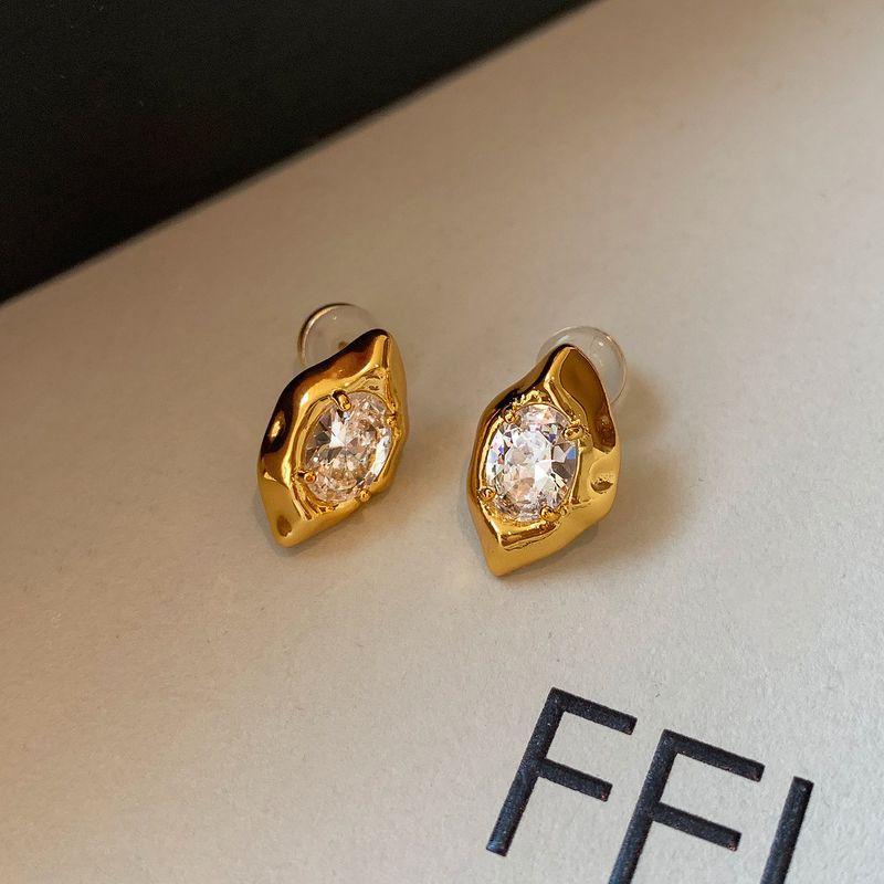 Super Sparkling! Fire-Colored Marquise Zircon Earrings for Women, 2026 New European and American Style, Light Luxury, High-End, Unique Earrings Gold
Super Sparkling! Fire-Colored Marquise Zircon Earrings for Women, 2026 New European and American Style, Light Luxury, High-End, Unique Earrings Gold