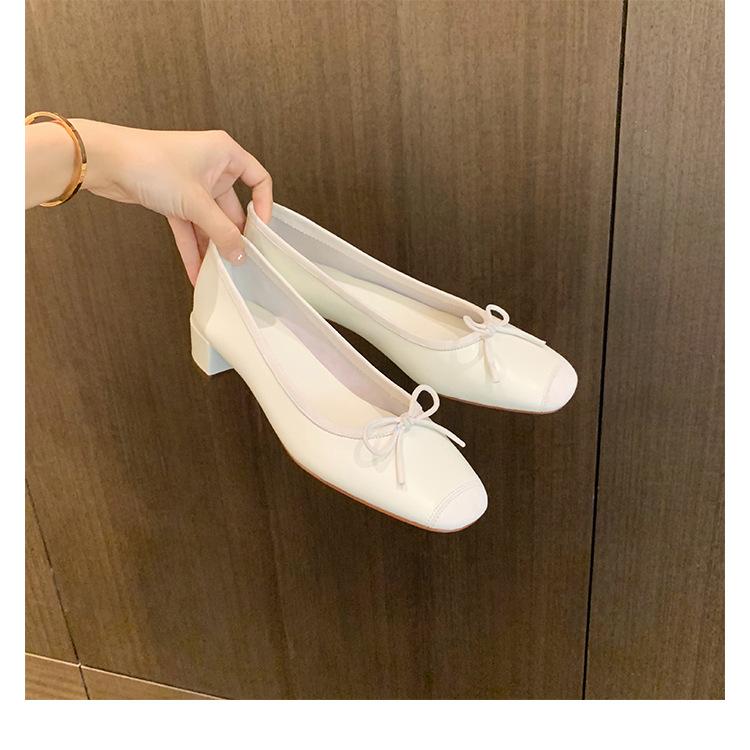 Cowhide version~ soft-soled shallow-mouth bow showing feet white ballet shoes genuine leather Mary Jane single shoes women s flat shoes 40
Cowhide version~ soft-soled shallow-mouth bow showing feet white ballet shoes genuine leather Mary Jane single shoes women s flat shoes 40