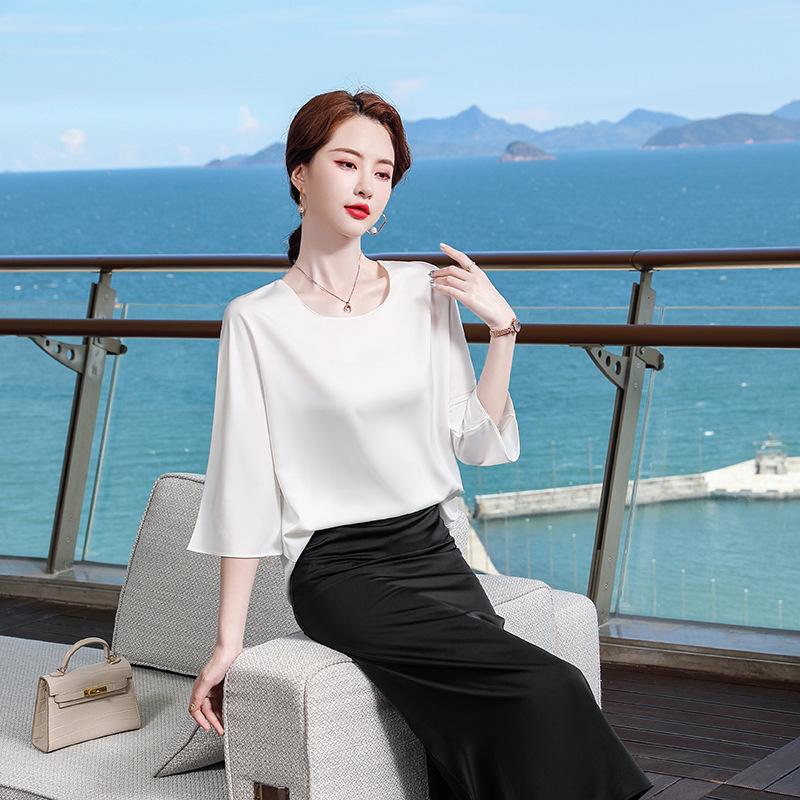 Trendy Black Satin Long-Sleeve Women s T-shirt: 2025 Early Autumn Fashion 2XL: 116-124 jin
Trendy Black Satin Long-Sleeve Women s T-shirt: 2025 Early Autumn Fashion 2XL: 116-124 jin