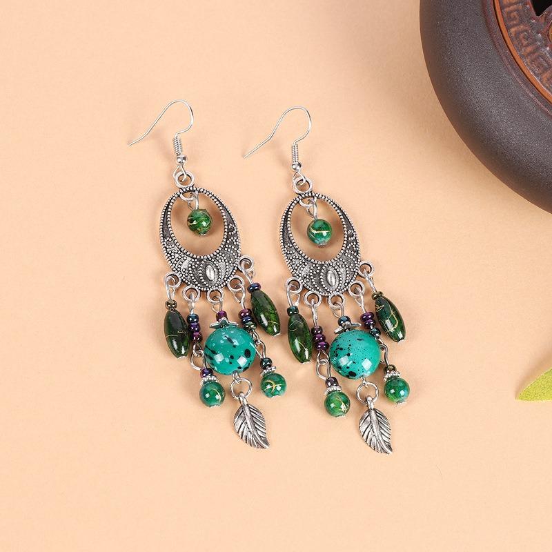 Vintage green chalcedony forehead exotic bohemian forehead chain fringed earrings headgear women
Vintage green chalcedony forehead exotic bohemian forehead chain fringed earrings headgear women