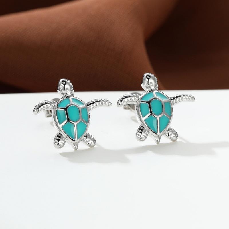 Green twigs, turtle stud earrings, a sexy simple and versatile accessory зелёный
Green twigs, turtle stud earrings, a sexy simple and versatile accessory зелёный