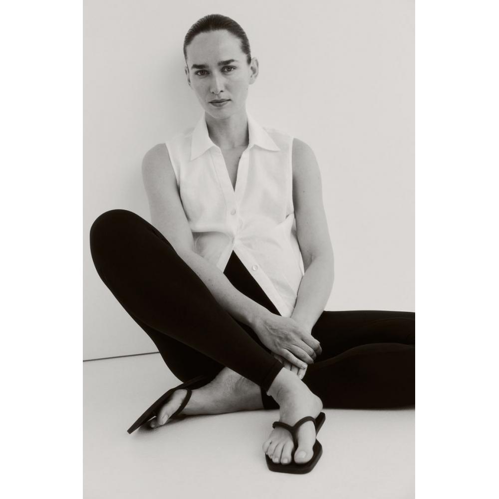 H M MAMA seamless leggings black 
H M MAMA seamless leggings black