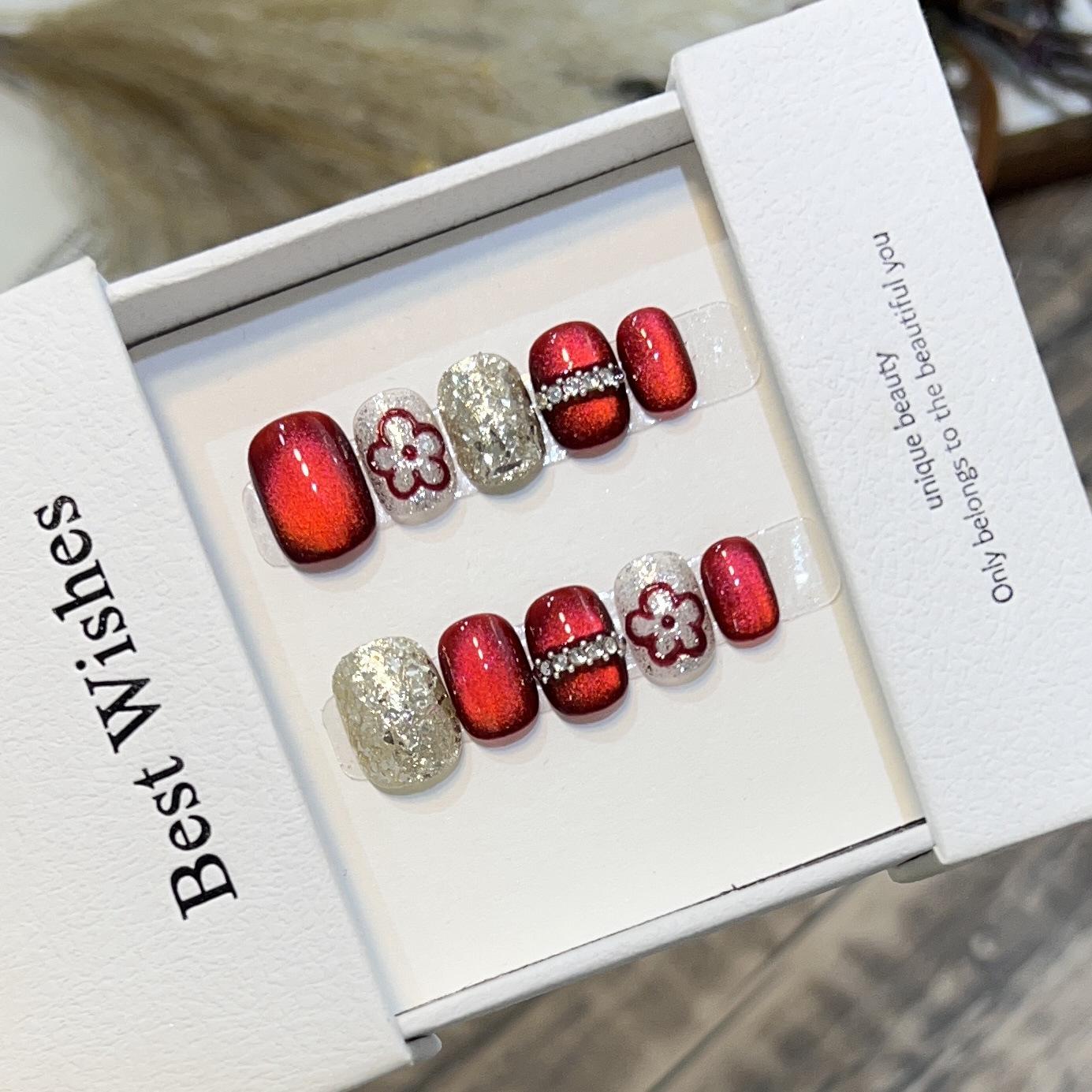Red Cat Eye Glitter Nails with Flowers – Short, Wearable, Detachable Manicure Extra Small XS
Red Cat Eye Glitter Nails with Flowers – Short, Wearable, Detachable Manicure Extra Small XS
