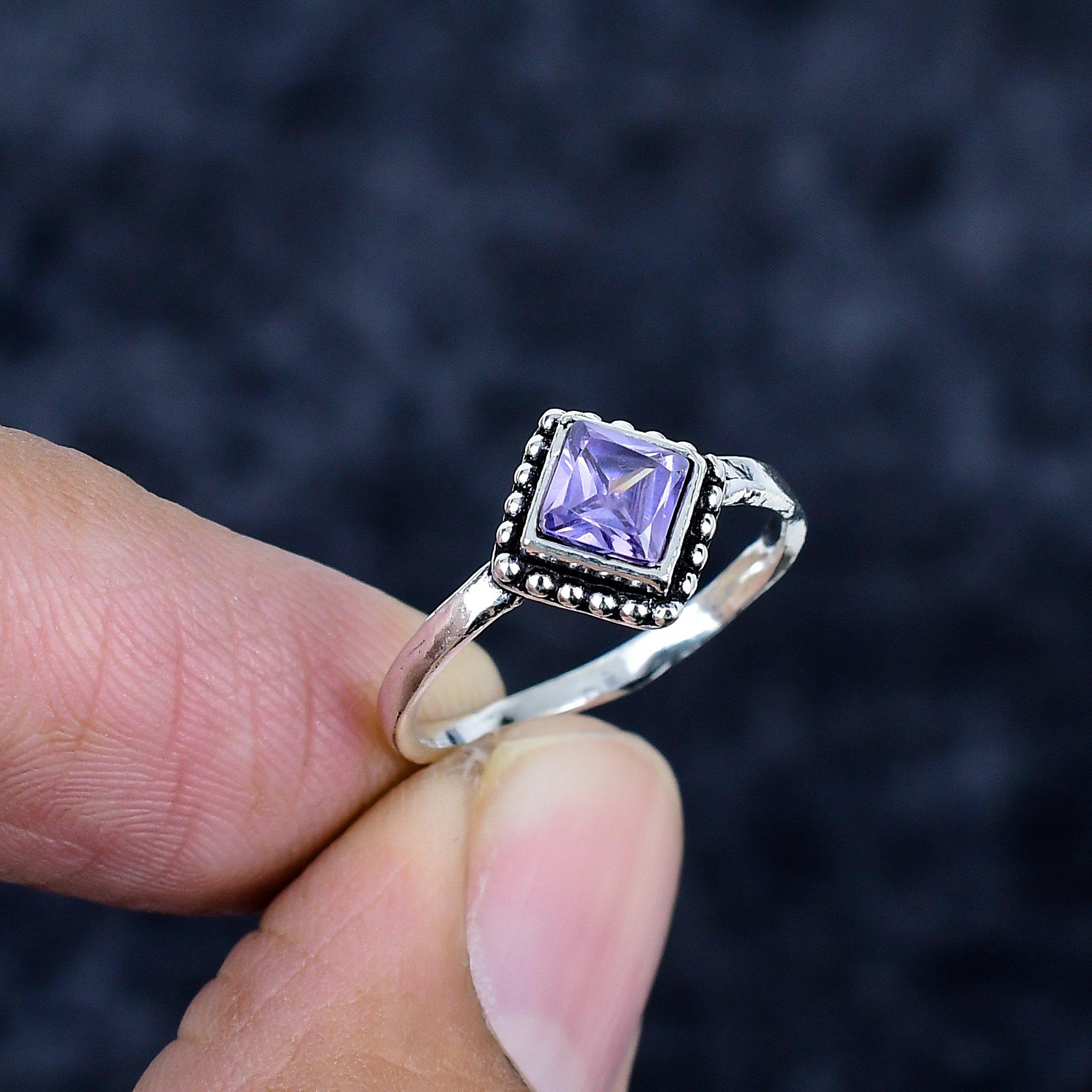 Amethyst Gemstone Handmade 925 Sterling Silver Jewelry Ring Size 6.5 MM-3434
Amethyst Gemstone Handmade 925 Sterling Silver Jewelry Ring Size 6.5 MM-3434