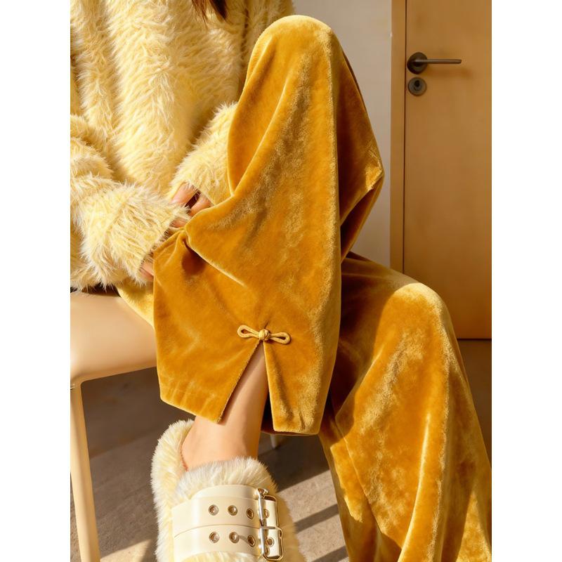 Golden Velvet Frog Button Pants - Women s 2025 Fashion: High Waist, Wide Leg, Versatile Style L (suggested 110-130 jin)
Golden Velvet Frog Button Pants - Women s 2025 Fashion: High Waist, Wide Leg, Versatile Style L (suggested 110-130 jin)