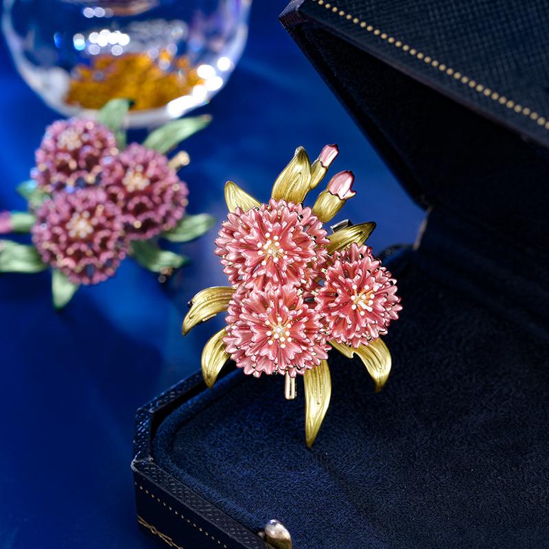 Модная брошь гортензия, изысканная мода, анти-легкое пальто, аксессуары, дизайн, смысл, ниша, брошь, булавка для женщин розовый
Модная брошь гортензия, изысканная мода, анти-легкое пальто, аксессуары, дизайн, смысл, ниша, брошь, булавка для женщин розовый