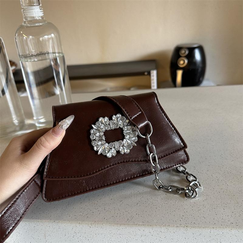 Fashion small square bag 2025 summer new simple fashion handbag women s bag foreign style retro shoulder messenger bag чёрный
Fashion small square bag 2025 summer new simple fashion handbag women s bag foreign style retro shoulder messenger bag чёрный