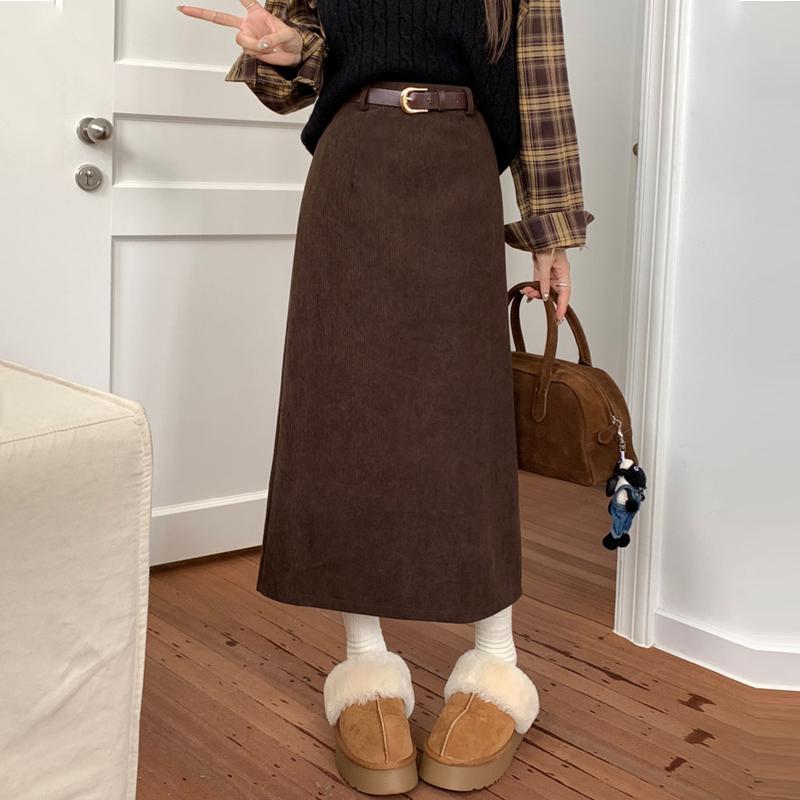 Вельветовая А-силуэтная юбка для женщин с высокой посадкой, прямая, средней длины, приталенного кроя, повседневная, винтажная одежда, осень-зима XL коричневый
Вельветовая А-силуэтная юбка для женщин с высокой посадкой, прямая, средней длины, приталенного кроя, повседневная, винтажная одежда, осень-зима XL коричневый