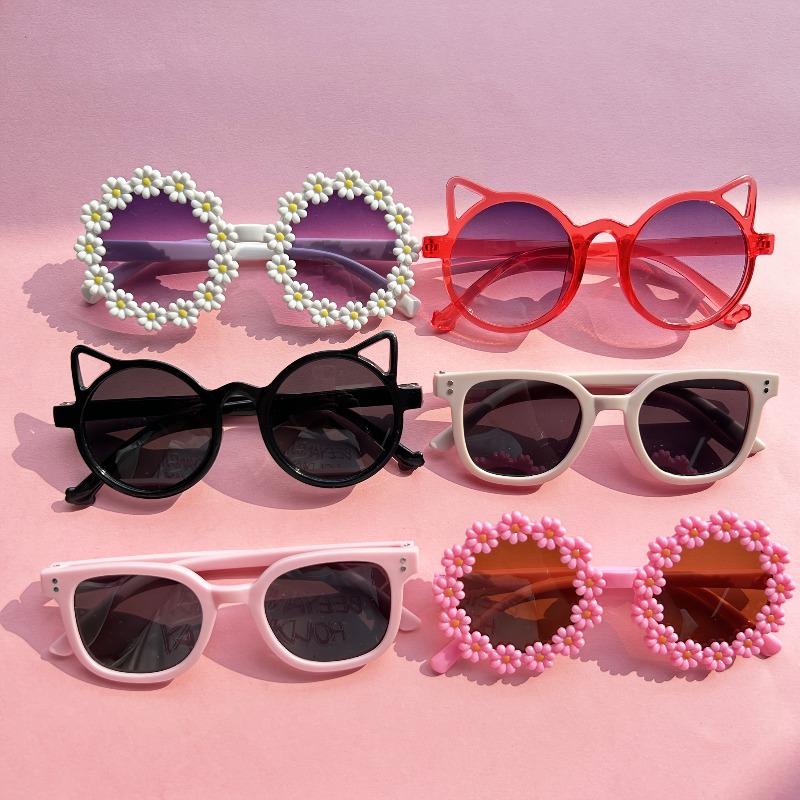6 Sets of Cute Glasse Multiple Combinations To Match Perfect Gift for Both Men and Women Available in Multiple Colors
6 Sets of Cute Glasse Multiple Combinations To Match Perfect Gift for Both Men and Women Available in Multiple Colors