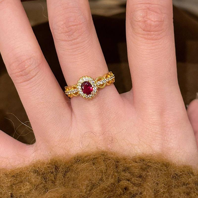 класичні світла розкіш вишукані каблучки для жінок Новинка в ретро палацовому стилі рубіновий каблучок весільна вечірка вишукані resizable червоний
класичні світла розкіш вишукані каблучки для жінок Новинка в ретро палацовому стилі рубіновий каблучок весільна вечірка вишукані resizable червоний