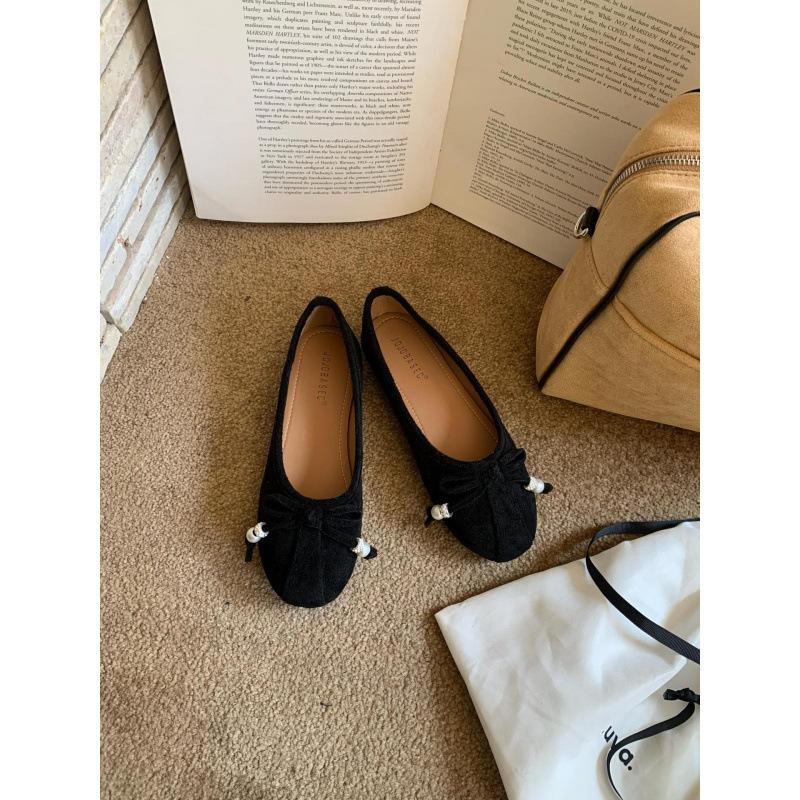 Flat bottom shallow mouth single shoes women s 2025 spring new niche comfortable round head bow temperament soft sole ballet shoes 39 чёрный
Flat bottom shallow mouth single shoes women s 2025 spring new niche comfortable round head bow temperament soft sole ballet shoes 39 чёрный