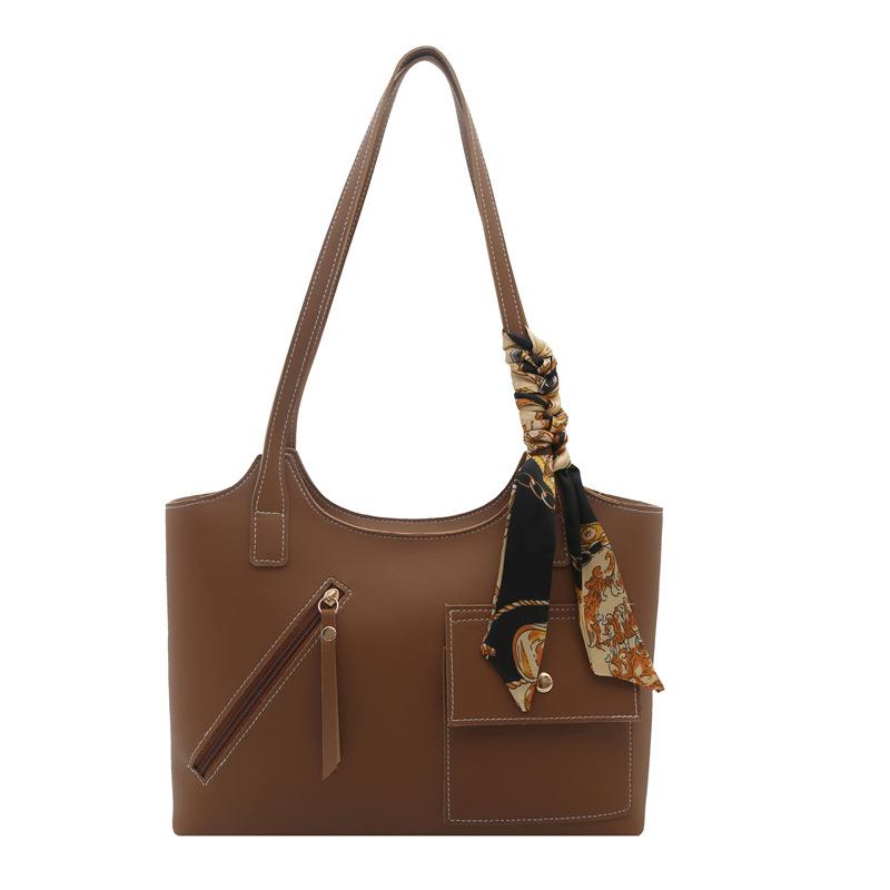 New version fashionable large-capacity casual handbag retro simple commuter shoulder tote bag women світло-коричневого кольору
New version fashionable large-capacity casual handbag retro simple commuter shoulder tote bag women світло-коричневого кольору