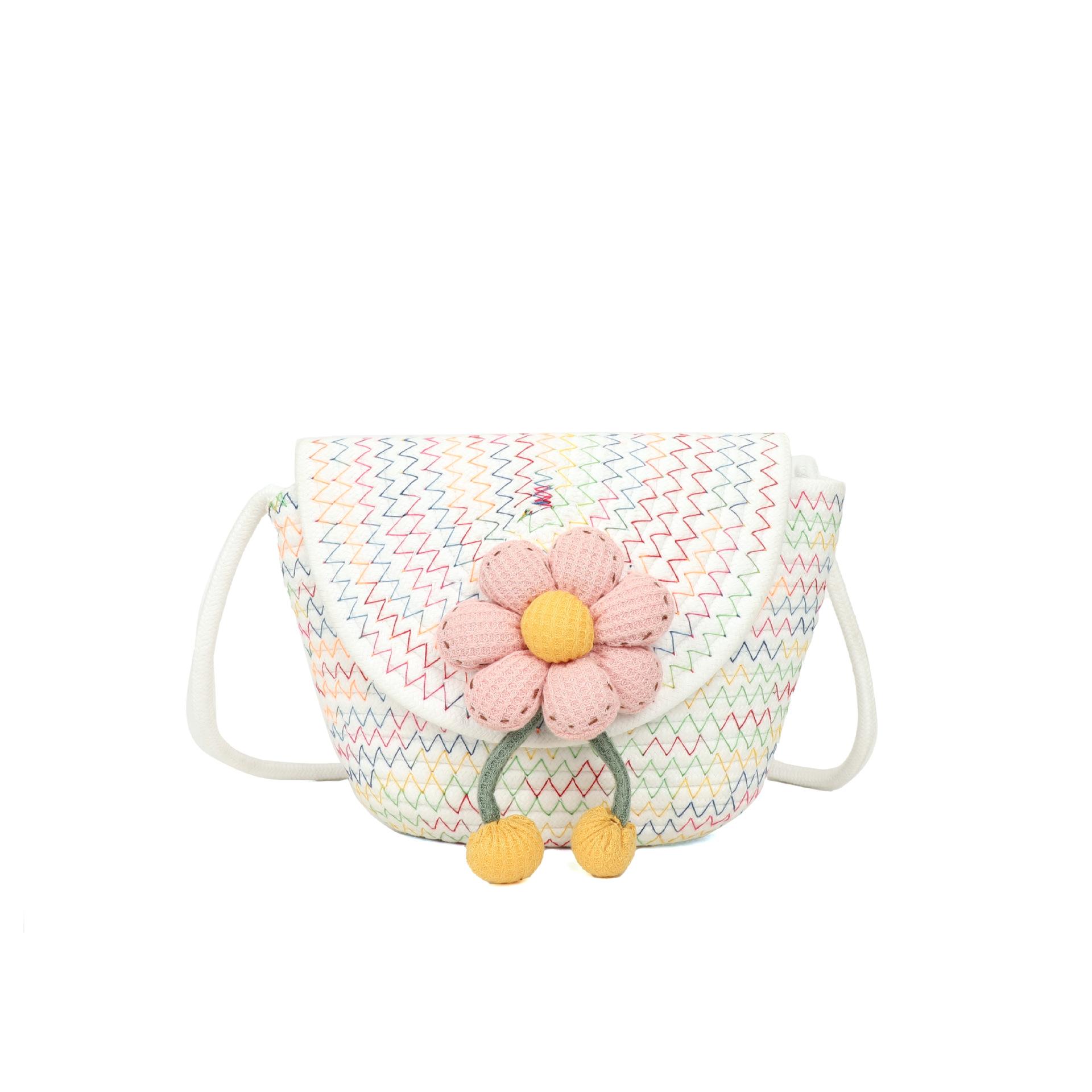 Mori cute little flower contrasting colors handwoven contrasting colors women s small square bag 23 summer new women s shoulder messenger bag
Mori cute little flower contrasting colors handwoven contrasting colors women s small square bag 23 summer new women s shoulder messenger bag