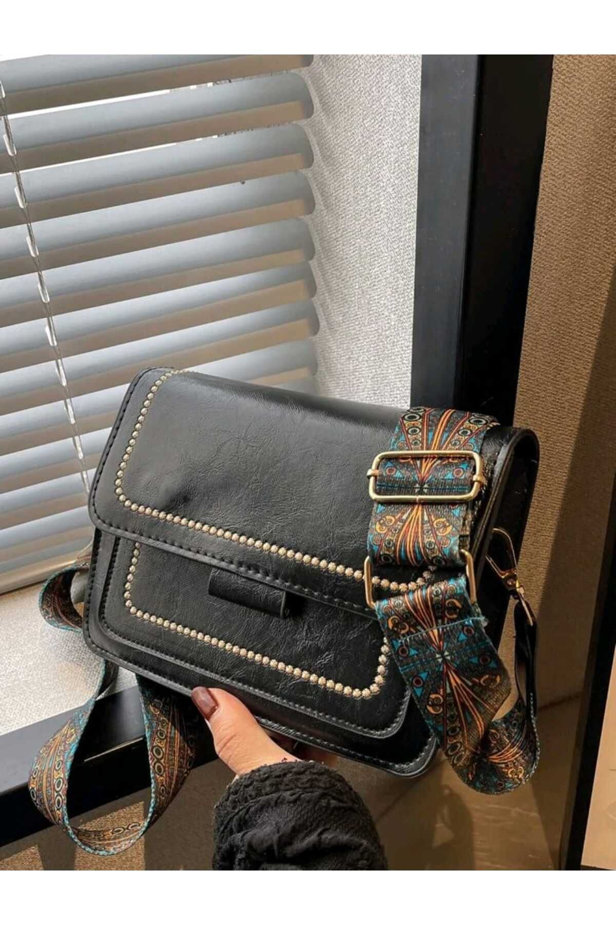 Женская стильная и полезная сумка через плечо Женская сумка через плечо класса люкс в стиле ретро
Женская стильная и полезная сумка через плечо Женская сумка через плечо класса люкс в стиле ретро