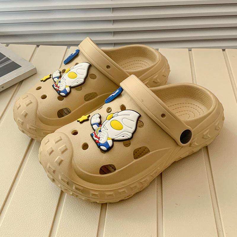 Children s hole shoes wear a family of three in summer, anti-skid slippers, medium and older children s Ultraman beach sandals 26-27 (inner length 18CM)
Children s hole shoes wear a family of three in summer, anti-skid slippers, medium and older children s Ultraman beach sandals 26-27 (inner length 18CM)