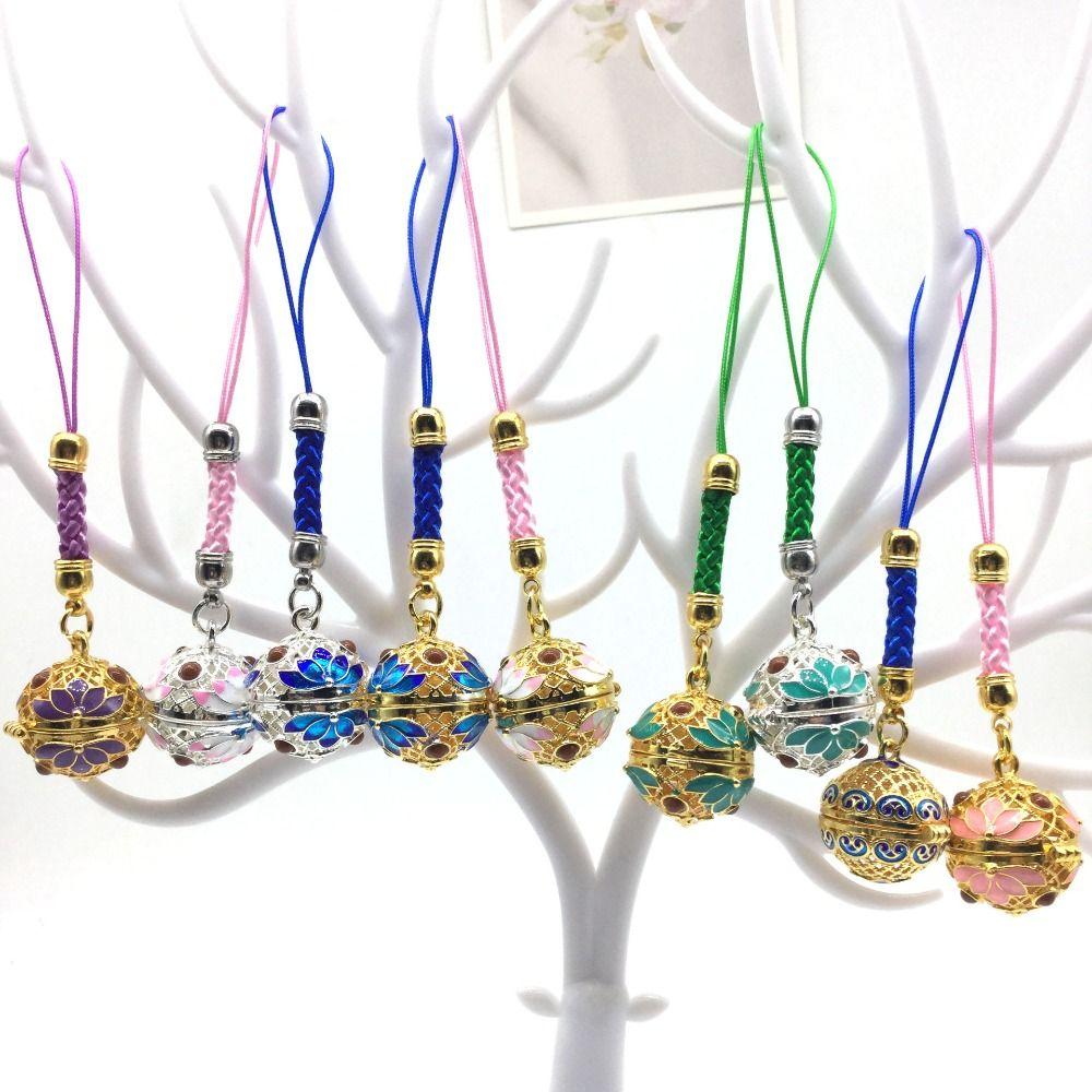 3Pcs Copper DIY Trinkets Accessories Hollow out Jewelry DIY Making Charms Bag Pendant Accessory срібний/синій
3Pcs Copper DIY Trinkets Accessories Hollow out Jewelry DIY Making Charms Bag Pendant Accessory срібний/синій