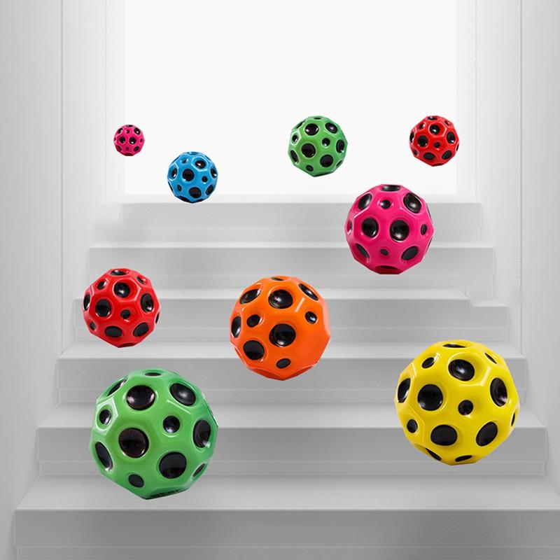 Полезный мяч с отверстиями, мягкий надувной мяч в форме луны, пористый надувной мяч, детские спортивные мячи в помещении, игрушки, детские антистрессовые игрушки
Полезный мяч с отверстиями, мягкий надувной мяч в форме луны, пористый надувной мяч, детские спортивные мячи в помещении, игрушки, детские антистрессовые игрушки