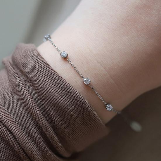 Гальванические подвески с пятью звездами, регулируемый светильник, роскошные декоративные украшения, неаллергенная элегантная нержавеющая сталь
Гальванические подвески с пятью звездами, регулируемый светильник, роскошные декоративные украшения, неаллергенная элегантная нержавеющая сталь