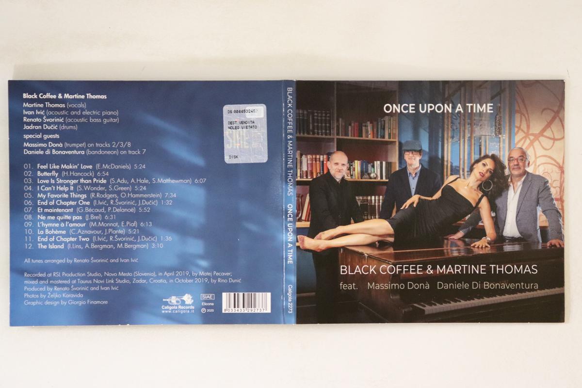 CD BLACK COFFEE MARTINE THOMAS Once Upon A Time CALIGOLA2273 CALIGOLA 2020 Italy Jazz Used
CD BLACK COFFEE MARTINE THOMAS Once Upon A Time CALIGOLA2273 CALIGOLA 2020 Italy Jazz Used