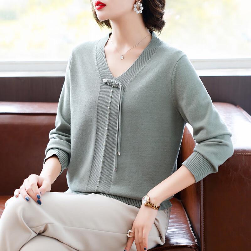 Women s Elegant V-Neck Beaded Knit Sweater XL
Women s Elegant V-Neck Beaded Knit Sweater XL