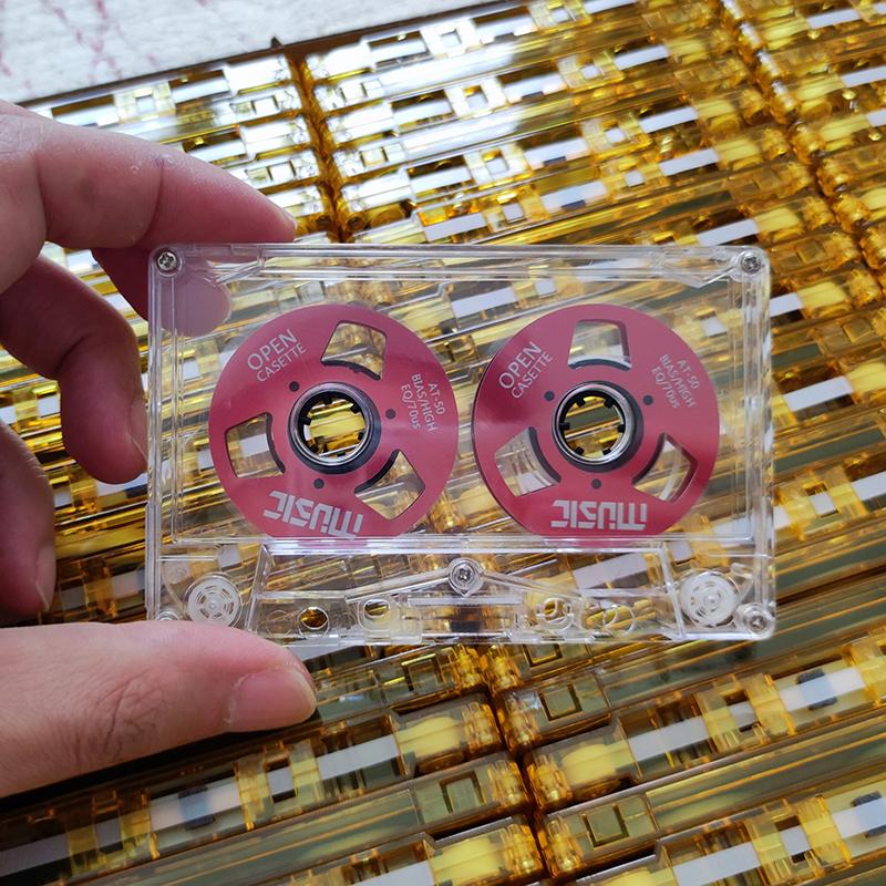 Двухсторонняя металлическая кассета с маленьким отверстием, ретро-пустая аудиокассета, катушечные кассеты ручной работы
Двухсторонняя металлическая кассета с маленьким отверстием, ретро-пустая аудиокассета, катушечные кассеты ручной работы