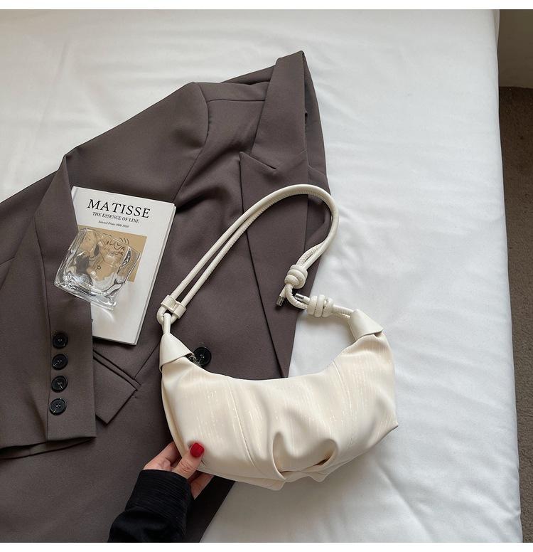 Изысканная супер-горячая маленькая сумка женская 2025 новая летняя универсальная сумка-мессенджер популярная одноплечевая подмышечная сумка-пельмень
Изысканная супер-горячая маленькая сумка женская 2025 новая летняя универсальная сумка-мессенджер популярная одноплечевая подмышечная сумка-пельмень